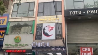 Cho thuê nhà mặt phố Trần Duy Hưng, DT 100m2, 3 tầng, MT 5m vuông đẹp