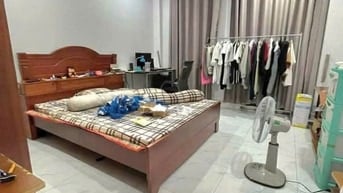 🏘️BÁN NHÀ 1 TRỆT 1 LẦU BUÔN BÁN TẠP HÓA Ở CHỢ BÌNH CHÁNH GIÁ 700TR