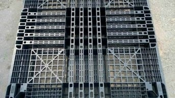 Pallet Nhựa Cũ Giá Rẻ – Giải Pháp Tiết Kiệm Cho Doanh Nghiệp