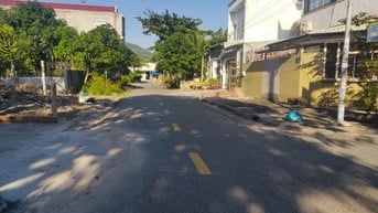 Chuyển côn tác nên muốn bán lô đất trung tâm Phú Mỹ, Bà Rịa Vũng Tàu