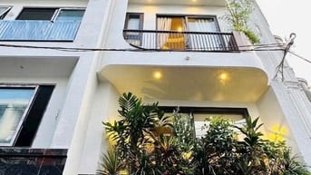 bán nhà SIÊU PHẨM NHÀ ĐẸP, CÓ THANG MÁY, DT 4M x 16M, đường ô tô 8m 