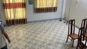 Cho thuê nhà mặt tiền Nguyễn Duy Dương, P.8, Q.3 giá 37tr