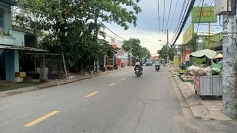Lô góc mặt đường Phạm Hữu Lầu, Phước kiển. 114 m2 thổ cư chỉ 8,6 tỷ.