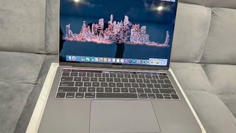 MacBook Pro 2020 Core i5, 8GB, SSD 512GB