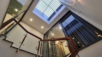 Cho thuê nhà mặt tiền Nguyễn Trãi, P.3, Q.3 giá 60tr