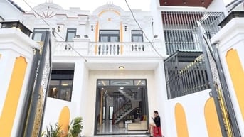 Siêu phẩm nhà phố - Gần chợ Bình Chánh - Shr công chứng trong ngày