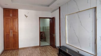 Bán nhà đẹp, diện tích lớn, đượng rộng 8m Quận 10