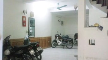 Cho thuê phòng 30m2 Ngõ số 4 Hoàng Quốc Việt, Cầu Giấy
