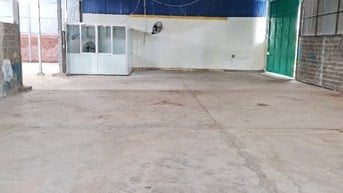 Cần Cho thuê kho X­ưởng DT 1000m2 và 50m2 căn hộ nhà ở ngay cạnh kho