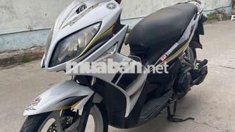 Cần bán novo4 máy móc êm xe khá đẹp