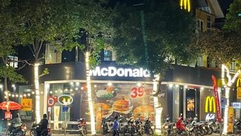 Cho thuê nhà lô góc 3 mặt tiền – Phố Nguyễn Thị Định | 130m² x 4 tầng 