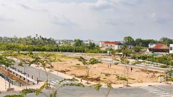 Bán đất trong KDC Long Thành giá 12tr/m2 DT 100m2 sổ sẵn, hướng cổng c