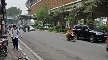 CHO THUÊ CẢ NHÀ MẶT PHỐ ĐƯỜNG LÁNG 17tr / th