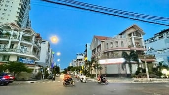MẶT TIỀN ĐƯỜNG 16M CHỢ LỚN, Q.6