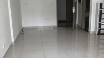 cho thuê căn hộ 43m2 Vinhome OCP1 Gia Lâm,cách bến xe buýt 200m