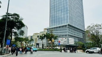 Cho thuê nhà gần phố Trịnh Công Sơn, quận Tây Hồ. DT 55m2 x 4 tàng