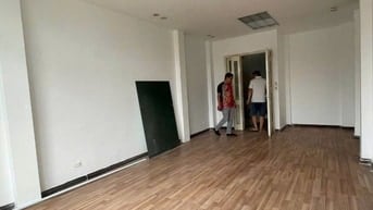 HIẾM BÁN - Mặt phố Khâm Thiên giá 23 tỷ, DT 65m2, hè rộng 4m
