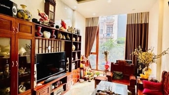 NHÀ CHỦ TỰ XÂY CHẮC CHẮN - NGÕ NÔNG GẦN PHỐ - Ô TÔ ĐỖ GẦN - BA GÁC ĐỖ 