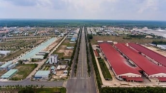 Nhà phố 1 trệt 1 lầu trung tâm Bàu Bàng thanh lý gấp