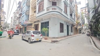 NHÀ MỚI KÍNH KOONG, DÒNG TIỀN LỚN, THU NHẬP ĐỀU HÀNG THÁNG