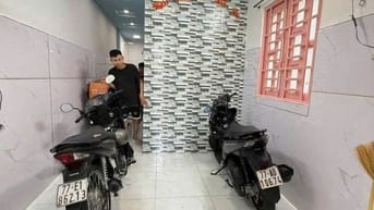 Bán nhà hẻm 16/ Bùi Thế Mỹ, DT 3x8.5m2, p 10, q Tân Bình giá 2,95 tỷ