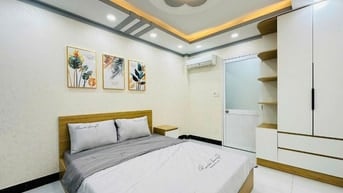Nhà mới xây 5 tầng,Đường rộng 8m,rổ giá 6toi65o