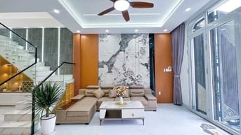 Nhà mới ở được ngay đường Nguyễn Xuân Khoát, Tân Phú. Giao Thống Nhất