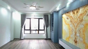VIP nhà đẹp ngõ Giáp Bát, giá 8.6 tỷ, hơn 32m2x6T, thang máy, ở luôn 
