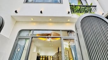 🏠 Chú Bảy Kẹt Tiền Bán Nhanh Nhà xây năm 2020 Thành Thái P.14 Q.10 💥