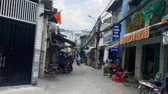 Cho thuê NNC NGAY CHỢ BÀ CHIỂU P02 Bình Thạnh
