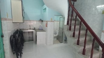Cho thuê nhà nguyên căn 1 trệt 2 lầu Bạch Đằng Bình Thạnh 12 triệu