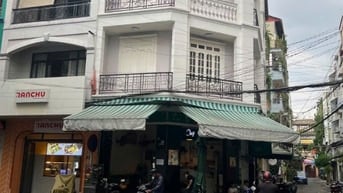 Cho thuê căn góc 2 Mặt Tiền đường hoa khu Phan Xích Long, Phú Nhuận