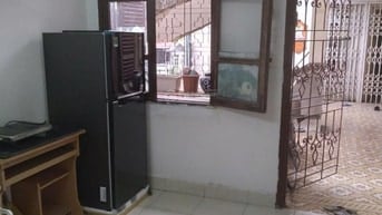 Cho thuê căn hộ tập thể khép kín gần 30 m2 tại Kim Mã Thượng
