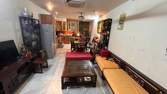 NHÀ ĐẸP HOÀNG MAI, BA BƯỚC RA PHỐ, THÊM NƯỚC SON ĐẸP LONG LANH