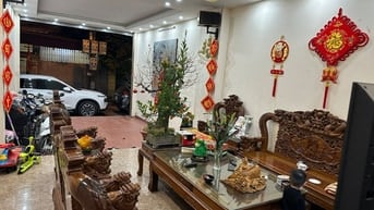 cần bán nhà 3 tầng 100m oto tránh 