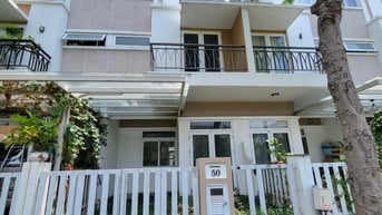 Cho thuê nhà thô nguyên căn 5x15, 1 trệt, 2 lầu Lovera Park Bình Chánh