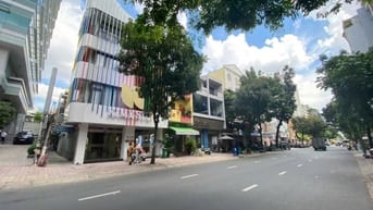 Nhà Mặt Tiền VIP Nguyễn Đình Chiểu, Q.3 . Vỉa Hè Rộng. Cần bán gấp