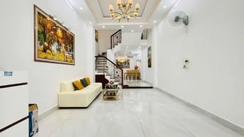 Bán nhà 4 tầng hẻm 8m 1/ thông 4x16 spa văn phòng dạy học 