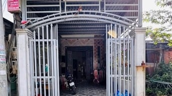 Cần bán gấp căn nhà cấp 4 ngay Nguyễn Cửu Phú