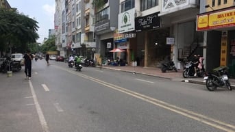 Mặt Trung Phụng đoạn đẹp nhất phố DT75m2, vỉa hè 7m giá 33 ty