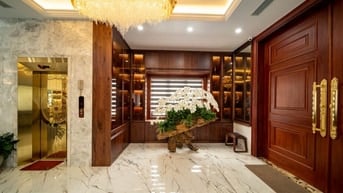 Chính chủ bán gấp nhà Phố Phùng Hưng giá 89 tỷ, 105m2. Mặt tiền 11m