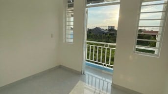 Nhà gần chợ Mỹ Hạnh Nam giáp Hóc Môn .Giá 350tr bao sang tên