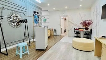  Phố Hào Nam giá 17 tỷ, 40mx5 tầng, MT 5m, ô tô tránh
