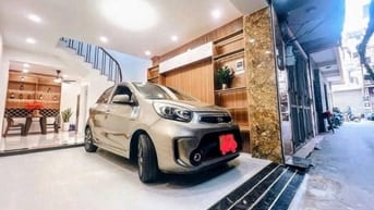 BÁN NHÀ ĐẸP, HIẾM NGUYỄN CHÍ THANH DT 40m2 x 5 TẦNG, Ô TÔ 30 CHỖ ĐỖ CỬ