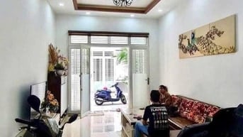 Cần bán nhà khu vực Hồ Học Lãm Bình Tân 