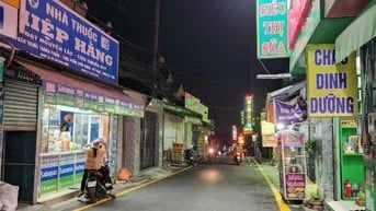 Bán nhà 1 trệt 2 lầu mặt tiền chợ đồi an bình