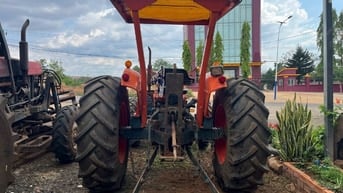 CẦN BÁN MÁY CÀY KUBOTA M7000 DT