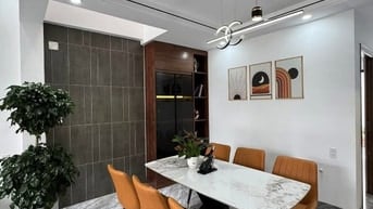 Chủ cần bán căn nhà tại đường Nguyễn Hữu Trí, Bình Chánh.