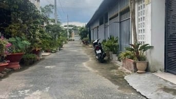 BÁN NHÀ CÁCH 800m RA CHỢ THỚI TỨ CẮT LỖ 685 TRIỆU NHẬN SỔ DT 76m2.