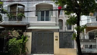 Cho Thuê Nhà 6x22,5m 2 lầu sân thượng,mặt tiền nội bộ P5Q8 